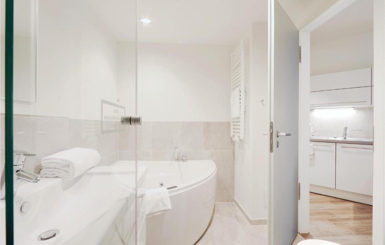 Cozy Apartment In Luebeck Travemuende With Sauna エクステリア 写真